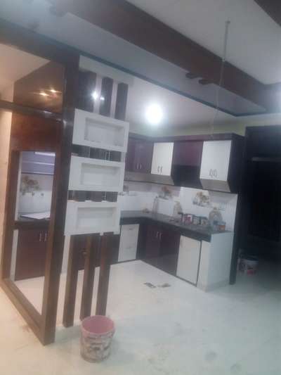 Ceiling, Kitchen, Storage, Lighting, Flooring Designs by Contractor shabban kohinoor, Ghaziabad | Kolo