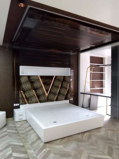 Bedroom, Ceiling, Furniture, Storage, Flooring Designs by Carpenter Virendra Sharma, Delhi | Kolo