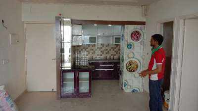 Storage, Kitchen Designs by Contractor Aslam saifi, Noida | Kolo
