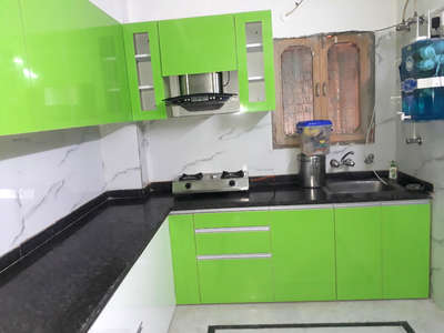 Kitchen, Storage Designs by Carpenter akil carpenter, Gurugram | Kolo