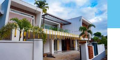 Exterior Designs by Contractor Anish mohanan, Kottayam | Kolo