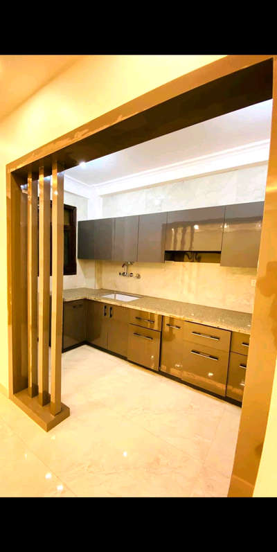 Kitchen, Lighting, Storage Designs by Contractor Wasim Siddique, Bhopal | Kolo