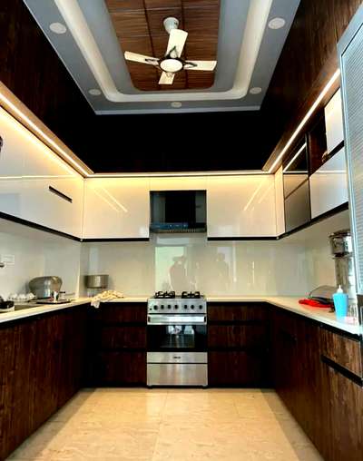 Ceiling, Kitchen, Storage Designs by Interior Designer Sharik Mansuri, Gurugram | Kolo