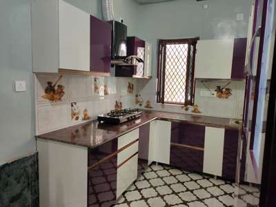 Kitchen, Storage Designs by Carpenter Nazim ali warsi, Gurugram | Kolo