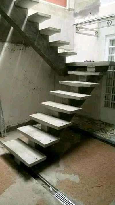 Staircase Designs by Architect Mujeeb rahiman chala, Kasaragod | Kolo