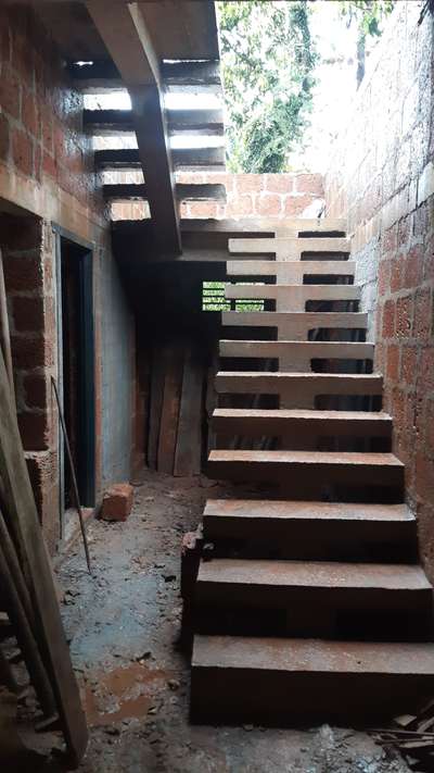 Staircase Designs by Home Owner Hamsa TP, Malappuram | Kolo
