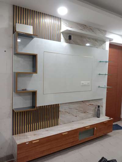 Living, Storage Designs by Contractor Faheem               Saifi, Ghaziabad | Kolo