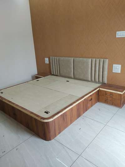 Furniture, Bedroom Designs by Carpenter Sumit Vishwakarma, Dewas | Kolo