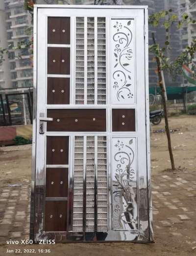 Door Designs by Fabrication & Welding Saukeen Saifi, Delhi | Kolo