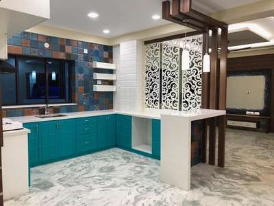 Kitchen, Lighting, Storage Designs by Contractor Modern Interior Resolution , Delhi | Kolo