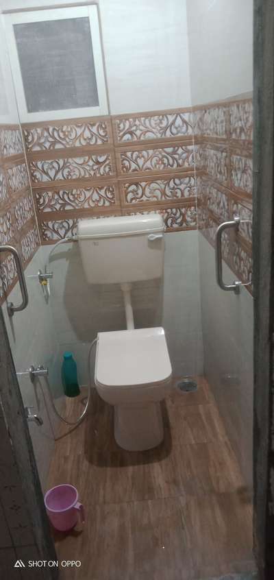 Bathroom Designs by Plumber arhaan raza, Indore | Kolo