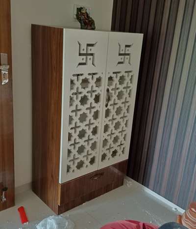 Prayer Room Designs by Carpenter Hasnain saifi, Faridabad | Kolo