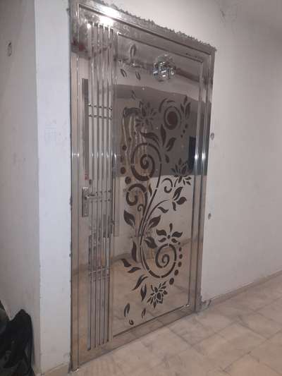 Door Designs by Carpenter Muhammad Asif, Noida | Kolo