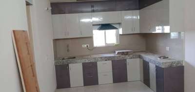 Kitchen, Storage Designs by Carpenter carpenter S S woodworker, Faridabad | Kolo