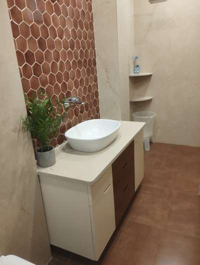 Bathroom Designs by Carpenter Nafees Khan, Faridabad | Kolo