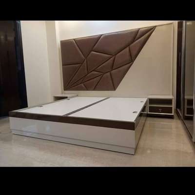 Furniture, Bedroom Designs by Contractor mohd yaseen, Faridabad | Kolo