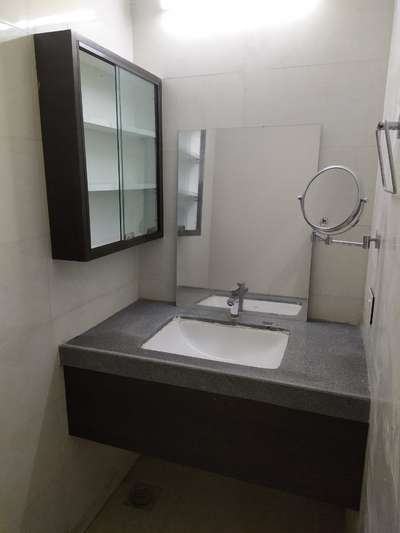 Bathroom Designs by Interior Designer YUSUF saifi, Ghaziabad | Kolo