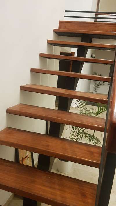Staircase Designs by Contractor varghese varghese, Kottayam | Kolo