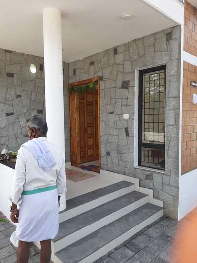 Exterior Designs by Carpenter rajeev  assari, Palakkad | Kolo