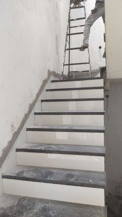 Staircase Designs by Flooring Shahrukh Shaikh Shaikh, Dewas | Kolo