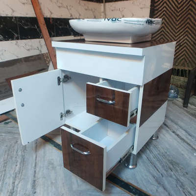 Bathroom, Storage Designs by Carpenter Salman  DTD, Sonipat | Kolo