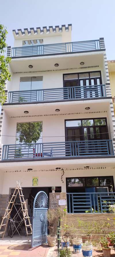 Exterior Designs by Painting Works श्री बालाजी पेंट वर्कर्स, Gautam Buddh Nagar | Kolo