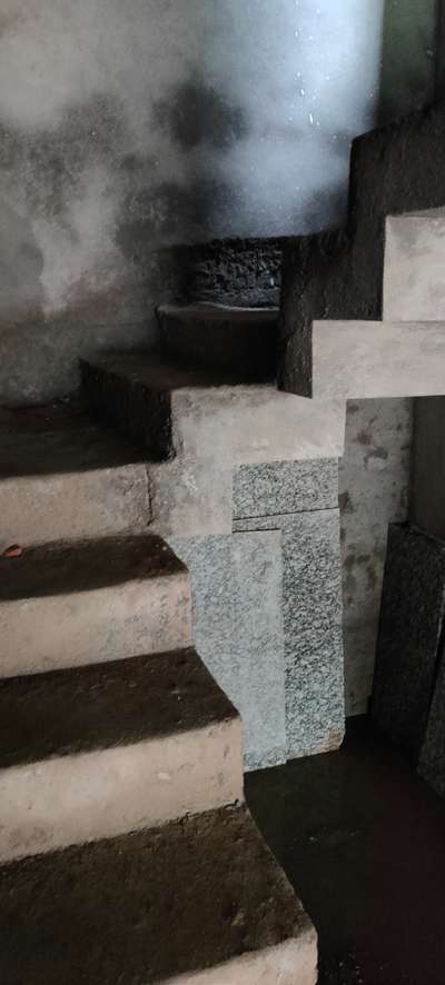 Staircase Designs by Contractor arvind mangulley, Indore | Kolo