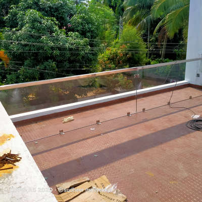 Staircase, Roof Designs by Glazier sudheer maliyekkal, Ernakulam | Kolo