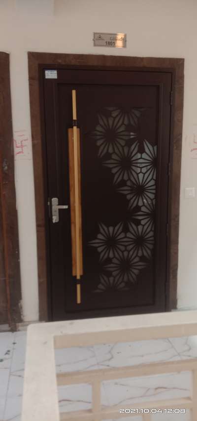 Door Designs by Home Owner Pravaj Mawati, Gautam Buddh Nagar | Kolo