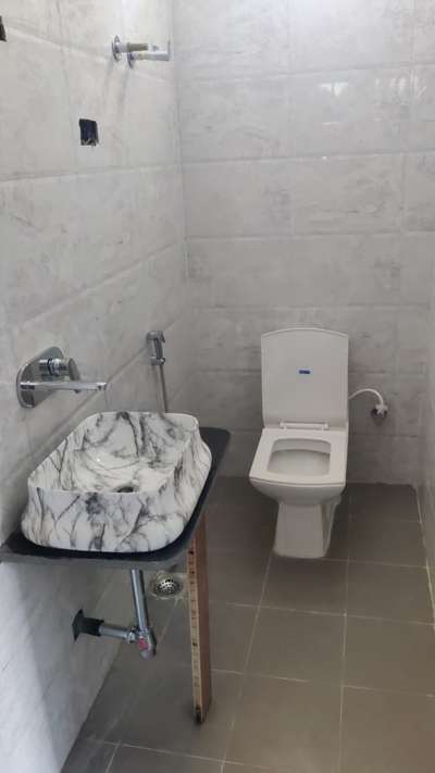 Bathroom Designs by Plumber Arun Doshi, Dewas | Kolo