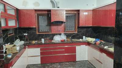 Kitchen, Storage Designs by Carpenter home interior  Bilal, Delhi | Kolo