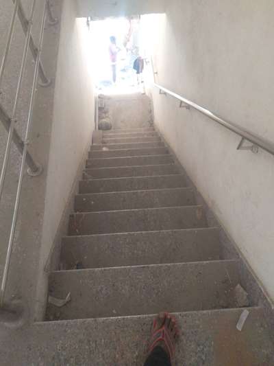 Staircase Designs by Contractor Yogesh Ahriwal, Faridabad | Kolo