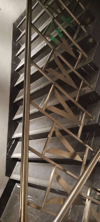 Staircase Designs by Fabrication & Welding Ashif Ali, Delhi | Kolo
