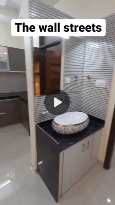 Kitchen, Bathroom Designs by Interior Designer The wall streets  modular kitchen, Ghaziabad | Kolo