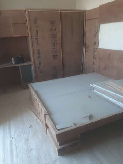 Furniture, Storage, Bedroom, Wall Designs by Carpenter नंदकिशोर नंदकिशोर, Ajmer | Kolo