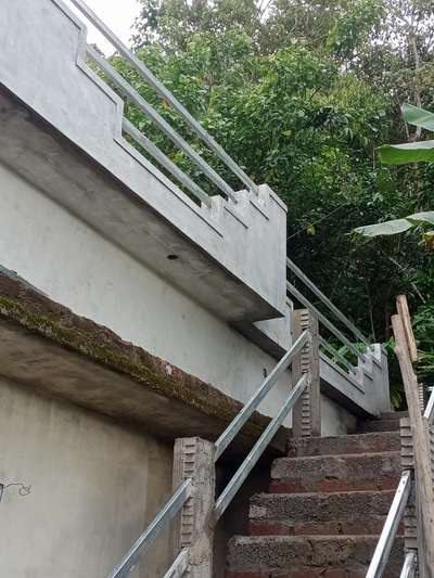 Staircase Designs by Contractor Thomas Thomas, Idukki | Kolo