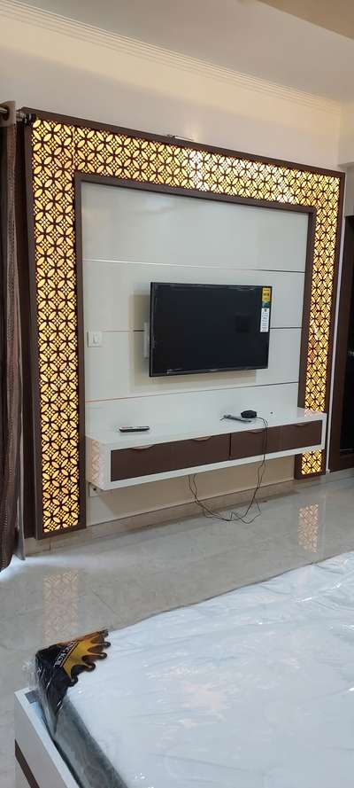 Bedroom, Storage, Furniture, Lighting Designs by Contractor Nazar Mohd, Gautam Buddh Nagar | Kolo