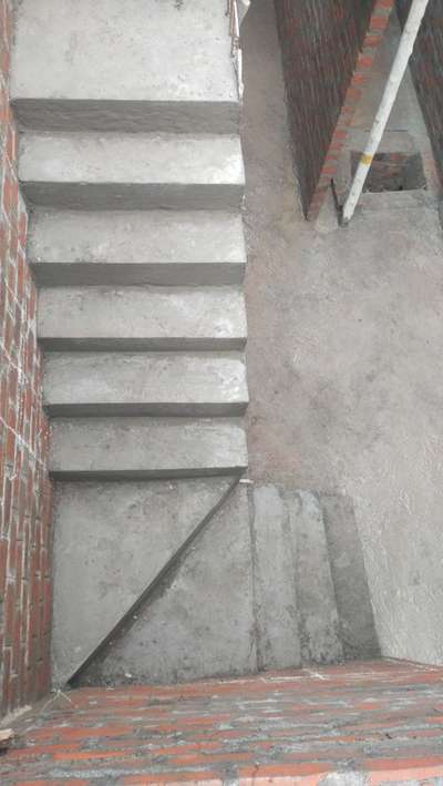 Staircase Designs by Contractor Ranjeet Bamniya, Indore | Kolo