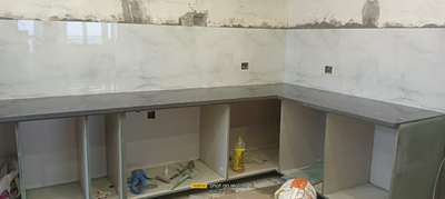 Kitchen, Storage Designs by Flooring ghanshyam meena, Gurugram | Kolo