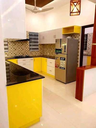 Kitchen, Storage Designs by Contractor Leeha builders rini-7306950091, Kannur | Kolo