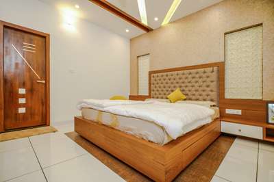 Furniture, Lighting, Storage, Bedroom Designs by Carpenter Kanchpal and RAJU Moriye, Malappuram | Kolo