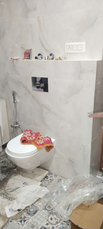 Bathroom Designs by Plumber Kasim Saifi  contactar, Ghaziabad | Kolo