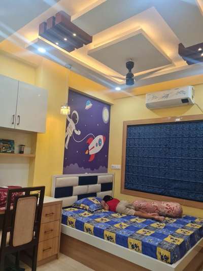 Ceiling, Furniture, Lighting, Bedroom, Storage Designs by Contractor Suhail S, Delhi | Kolo