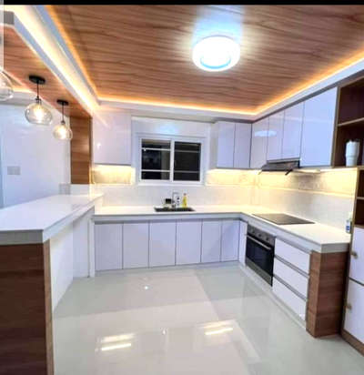 Kitchen, Lighting, Storage Designs by Carpenter Aalam Aalam raza, Gautam Buddh Nagar | Kolo