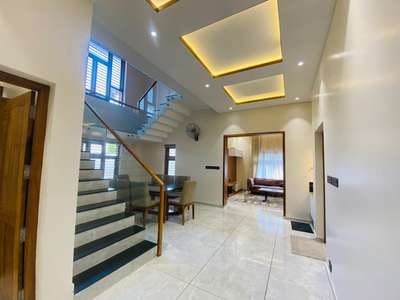 Ceiling, Flooring, Lighting, Staircase Designs by Interior Designer Abdul Razeef, Kozhikode | Kolo