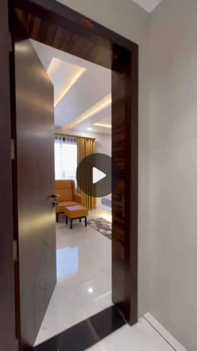 Bedroom Designs by Interior Designer MAJESTIC INTERIORS ™, Faridabad | Kolo