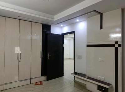 Door, Lighting, Storage Designs by Contractor RR construction, Delhi | Kolo
