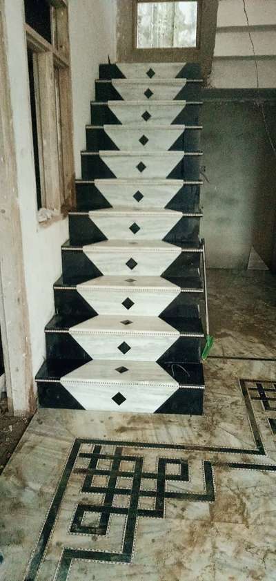 Staircase Designs by Contractor Mohd Imran, Delhi | Kolo