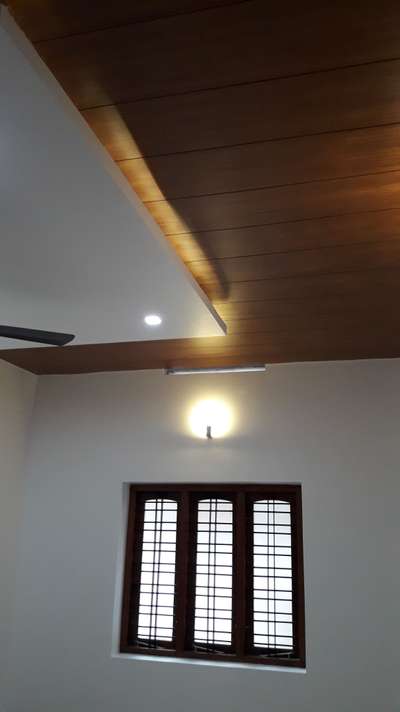 Wall, Lighting, Ceiling Designs by Contractor Santhosh  Santhosh , Malappuram | Kolo