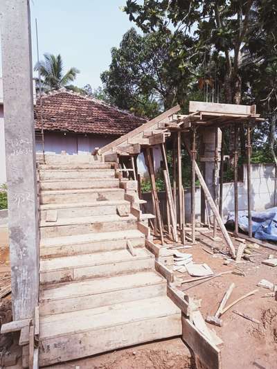 Staircase Designs by Contractor Noushad Torrent, Wayanad | Kolo